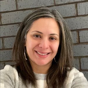 Meet your Posher, Monica